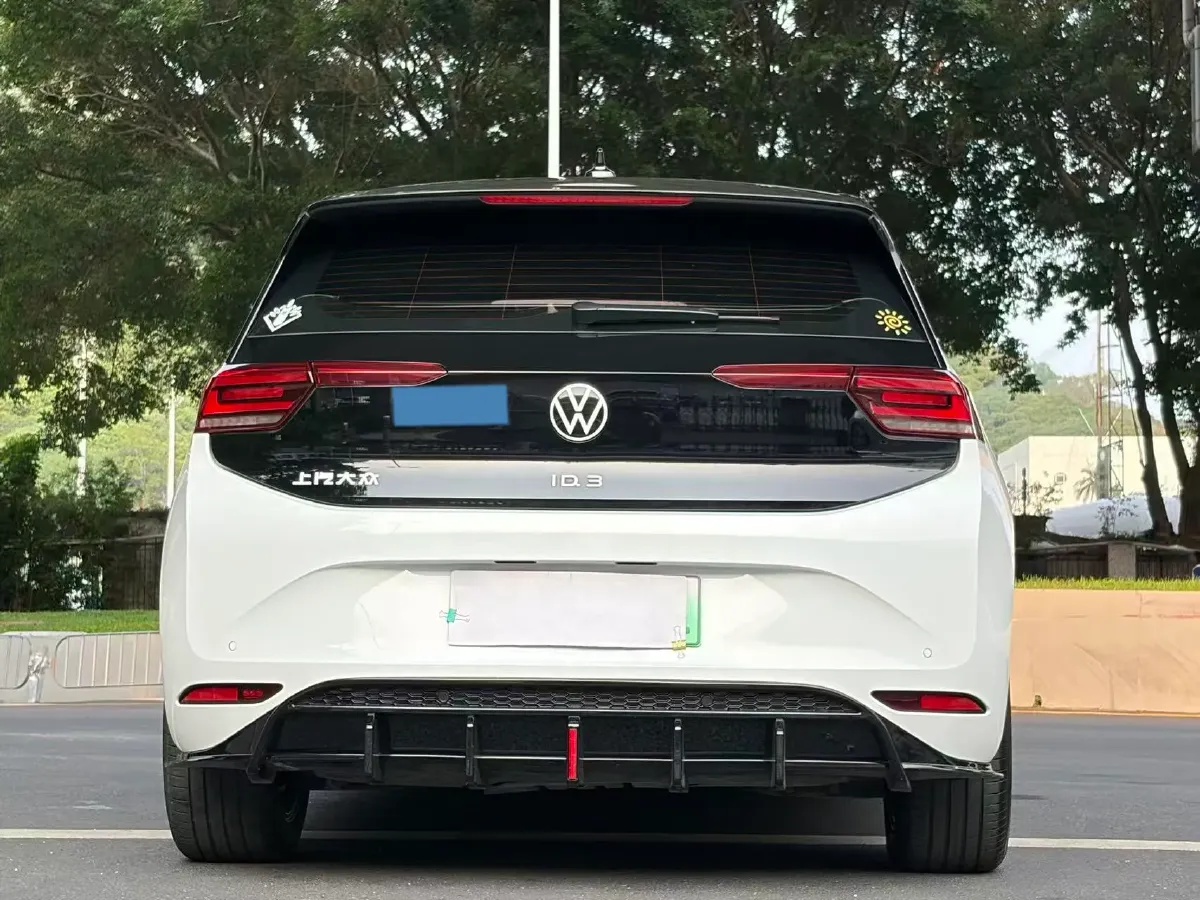 2025 Volkswagen ID.3 BEV 52.8KWH,autocango,china used car exporter,china ev exporter,chinese used car exporter,chinese used ev exporter
