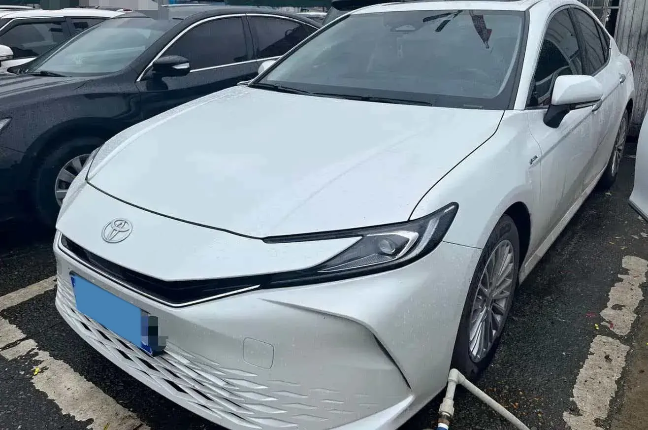2024 Toyota Camry 2.0L 152HP L4 E-CVT Hybrid,autocango,china used car exporter,china ev exporter,chinese used car exporter,chinese used ev exporter