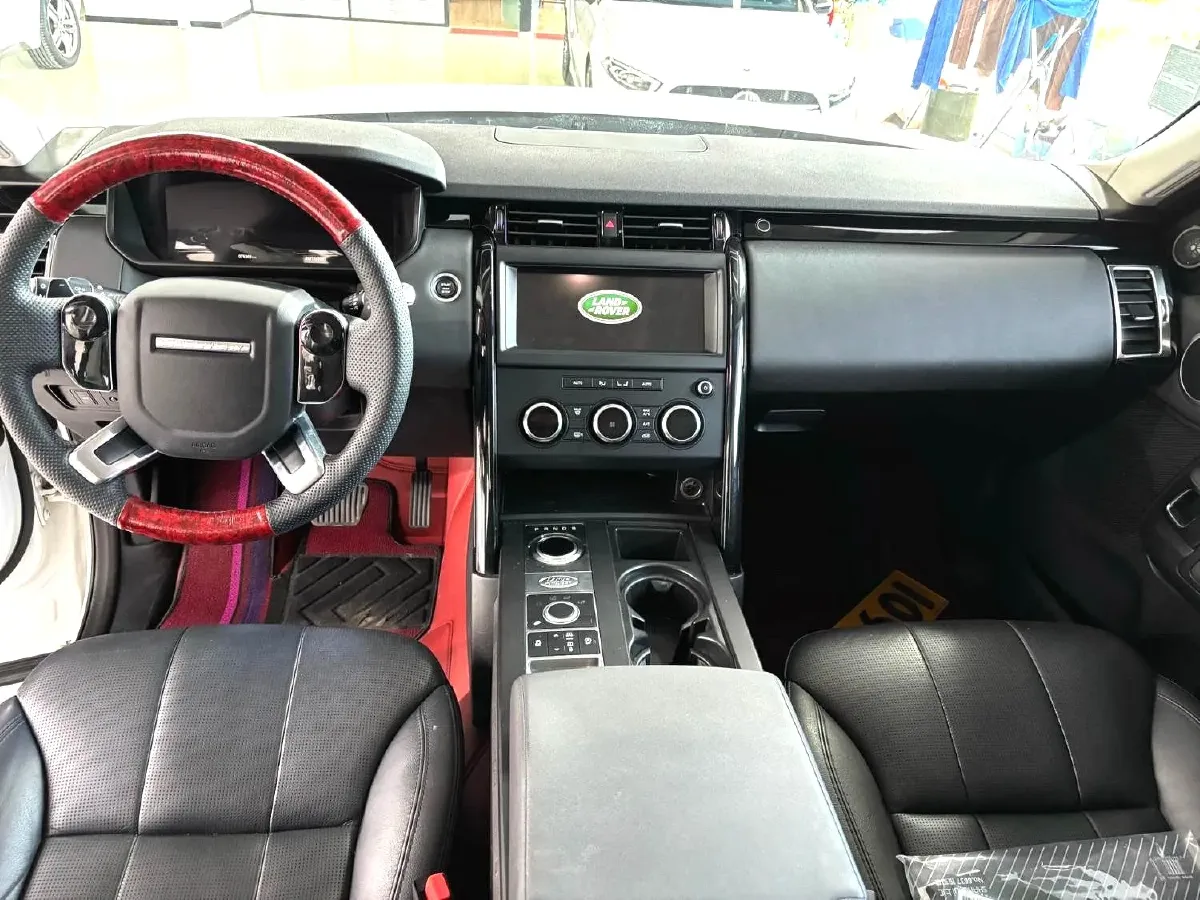 2020 Land Rover Discovery 2.0T 300HP L4 8AT,autocango,china used car exporter,china ev exporter,chinese used car exporter,chinese used ev exporter