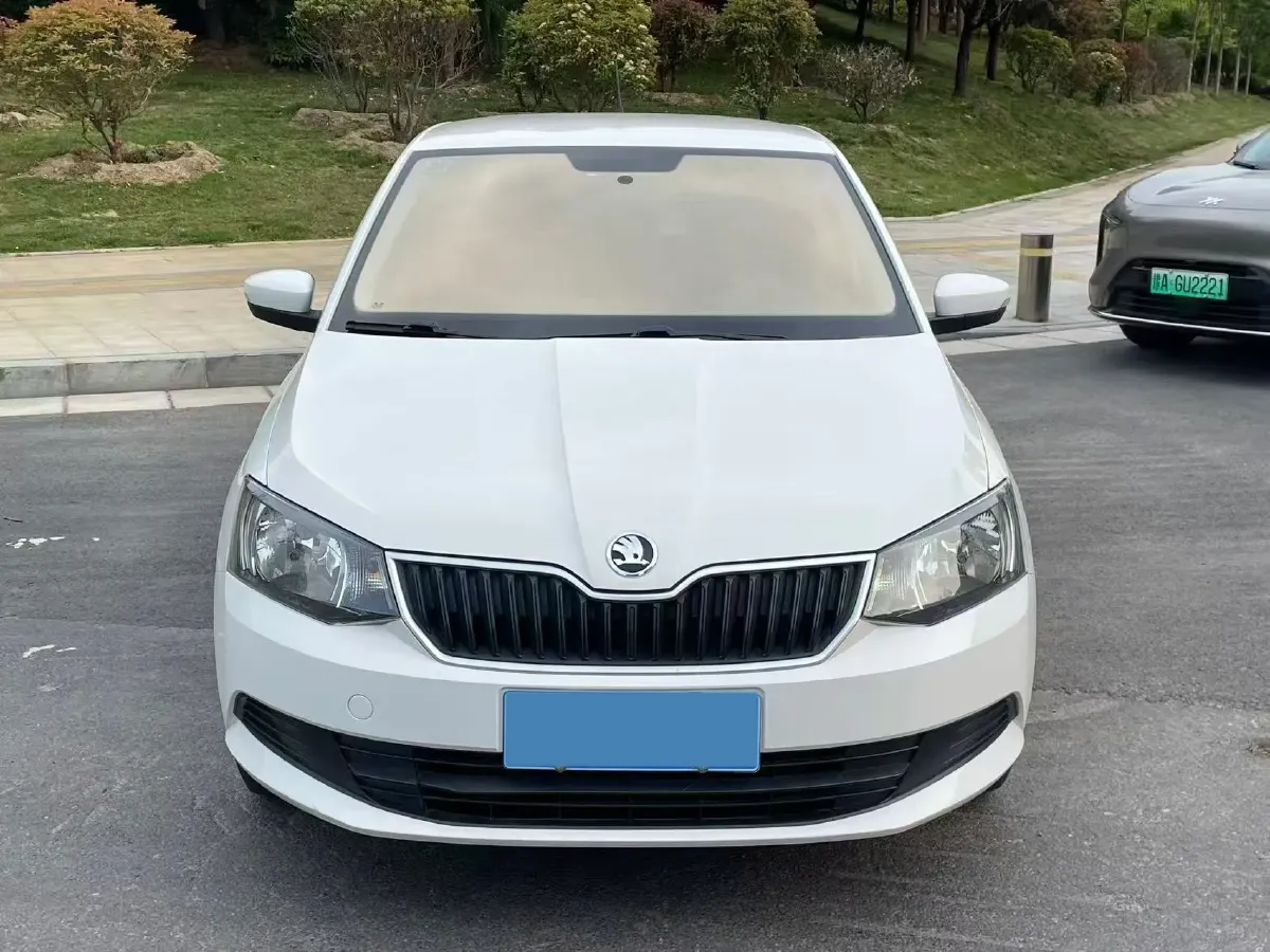 2017 Skoda Fabia 1.4L 90HP L4 6AT,autocango,china used car exporter,china ev exporter,chinese used car exporter,chinese used ev exporter