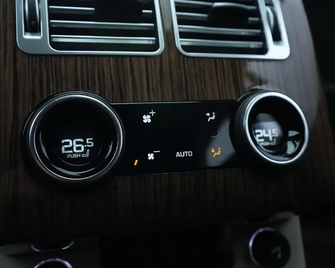 2019 Land Rover Range Rover 3.0T 381HP V6 8AT,autocango,china used car exporter,china ev exporter,chinese used car exporter,chinese used ev exporter