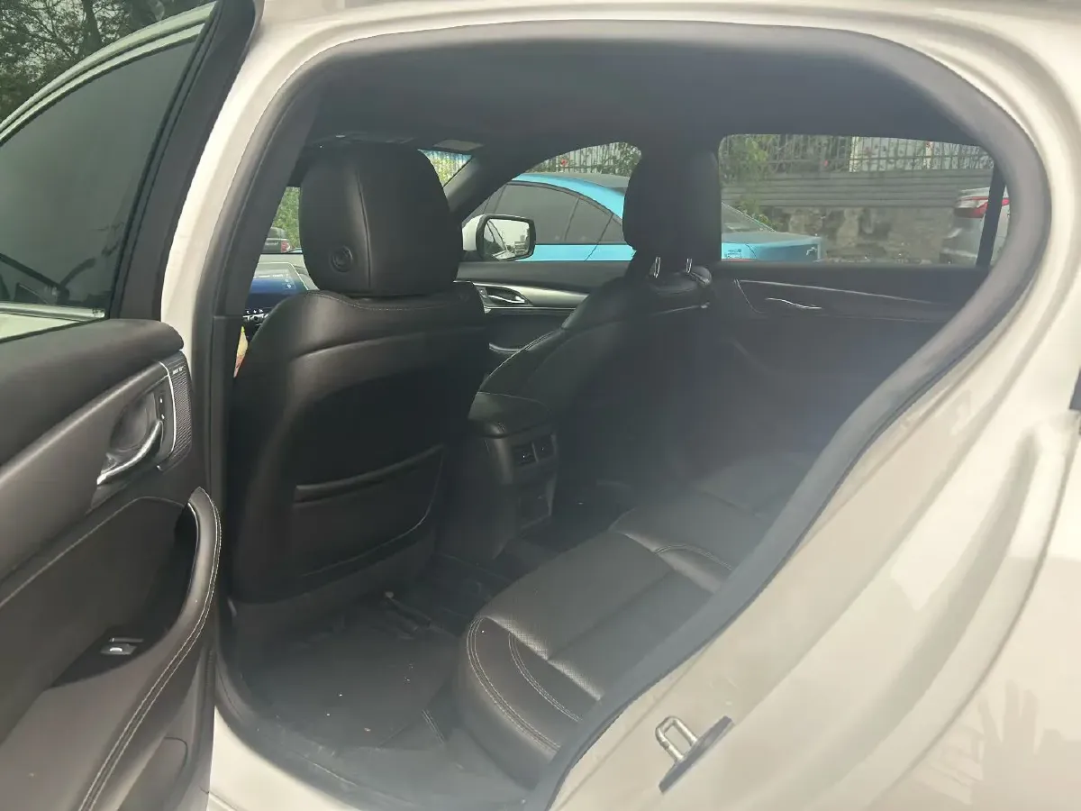 2021 Cadillac CT5 2.0T 237HP L4 10AT,autocango,china used car exporter,china ev exporter,chinese used car exporter,chinese used ev exporter