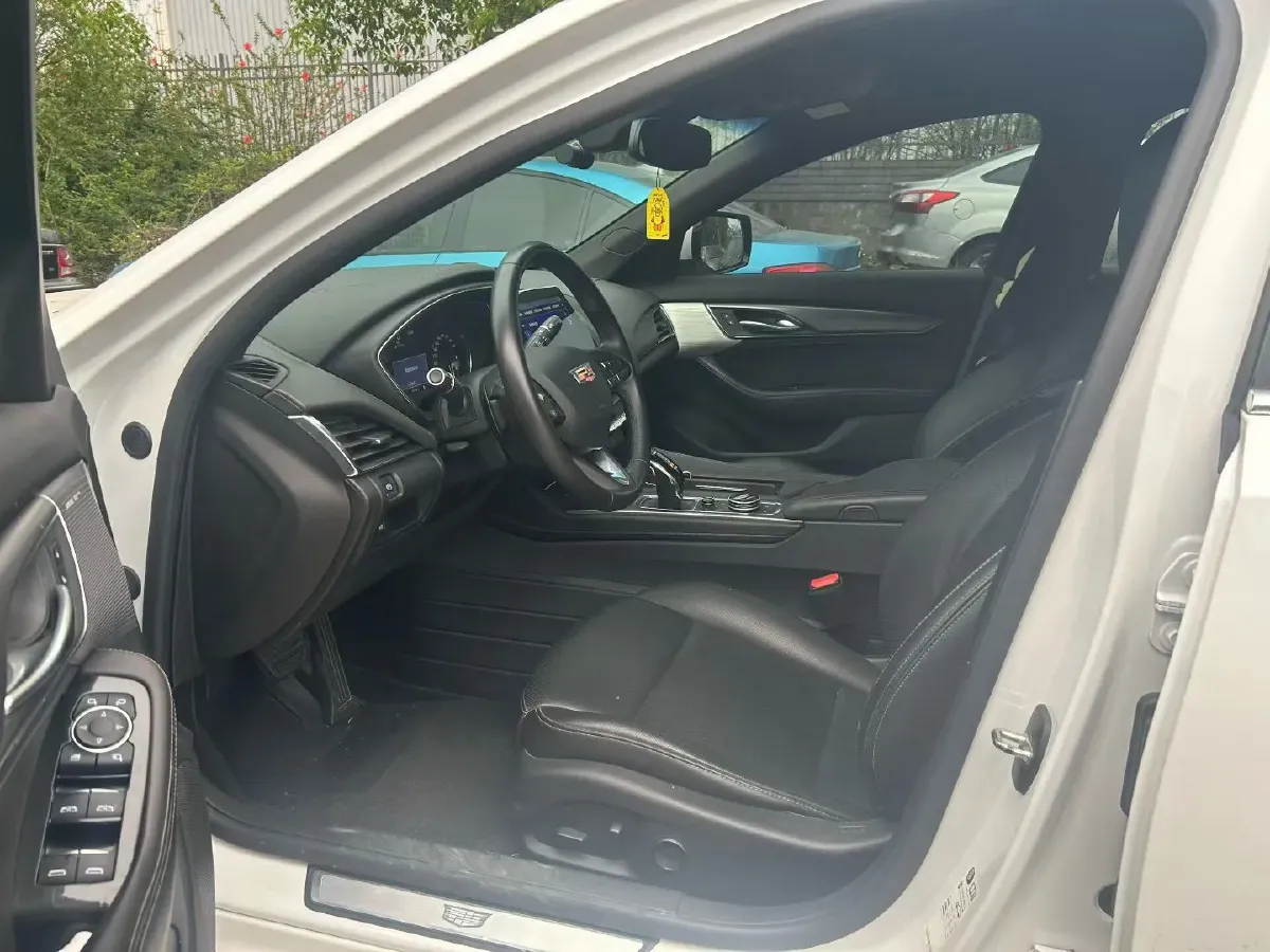 2021 Cadillac CT5 2.0T 237HP L4 10AT,autocango,china used car exporter,china ev exporter,chinese used car exporter,chinese used ev exporter