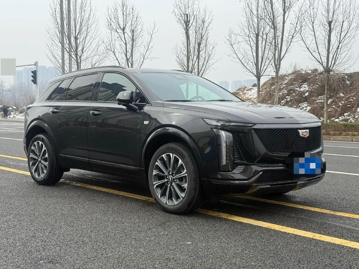 2025 Cadillac XT5 2.0T 237HP L4 9AT,autocango,china used car exporter,china ev exporter,chinese used car exporter,chinese used ev exporter