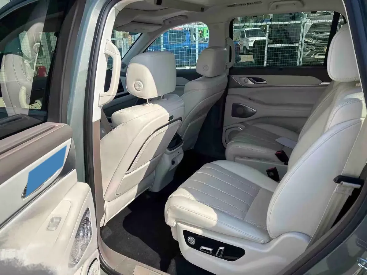 2025 WEY BlueMountain 1.5T 170HP L4 4DHT PHEV 44.5KWH,autocango,china used car exporter,china ev exporter,chinese used car exporter,chinese used ev exporter