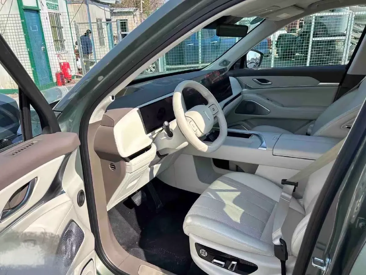 2025 WEY BlueMountain 1.5T 170HP L4 4DHT PHEV 44.5KWH,autocango,china used car exporter,china ev exporter,chinese used car exporter,chinese used ev exporter