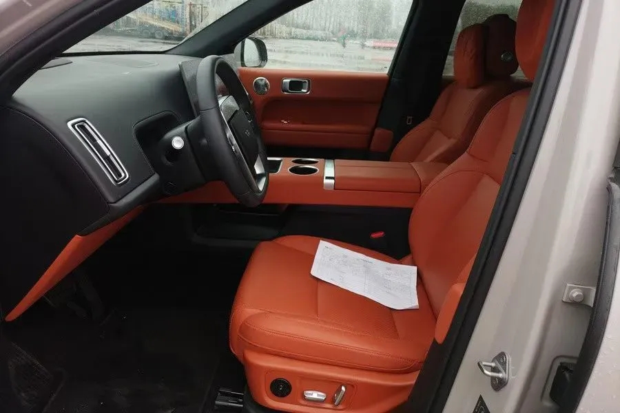 2025 Li L6 Range Extended 154HP L4 REEV,autocango,china used car exporter,china ev exporter,chinese used car exporter,chinese used ev exporter