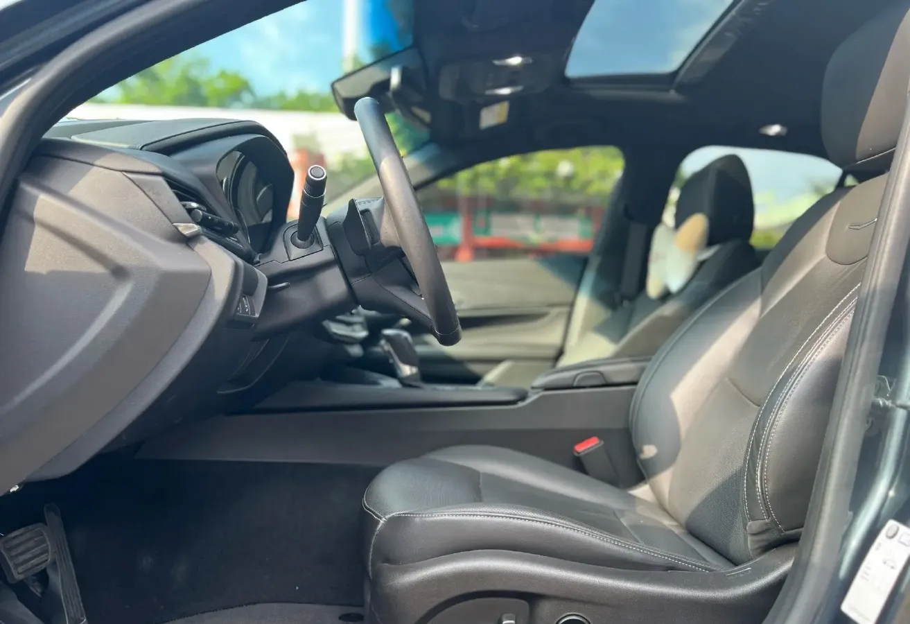 2021 Cadillac CT4 2.0T 237HP L4 8AT,autocango,china used car exporter,china ev exporter,chinese used car exporter,chinese used ev exporter