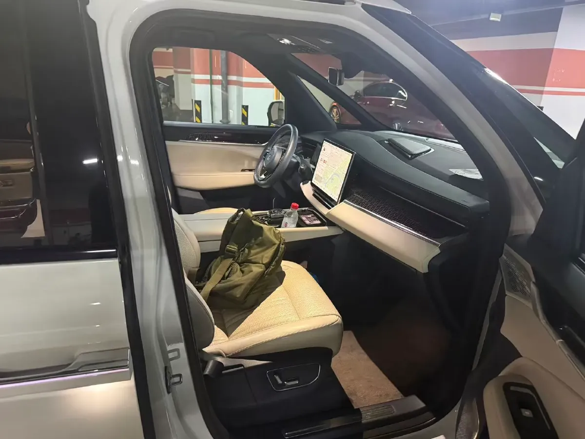 2022 Zeekr 009 BEV 116KWH,autocango,china used car exporter,china ev exporter,chinese used car exporter,chinese used ev exporter