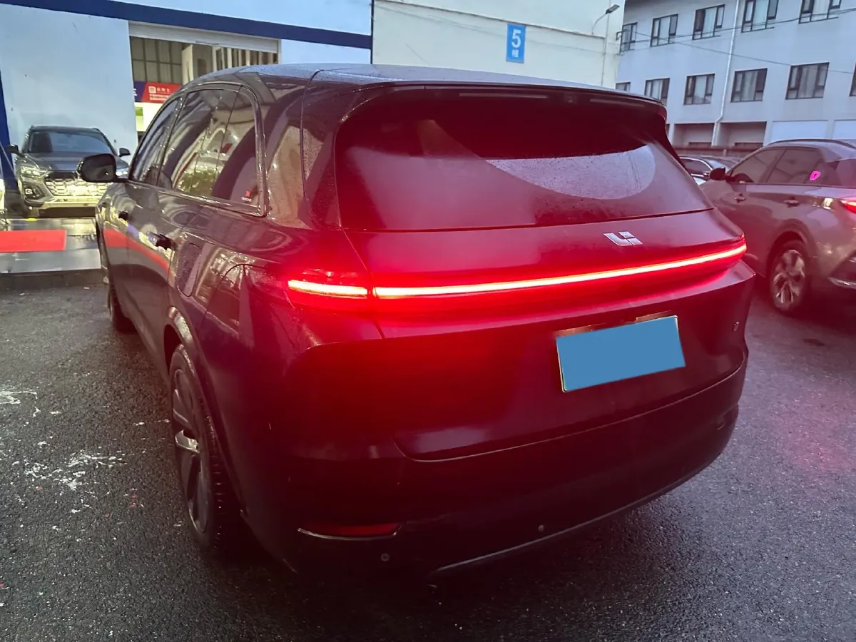 2024 Li L8 Range Extended 154HP REEV 42.8KWH,autocango,china used car exporter,china ev exporter,chinese used car exporter,chinese used ev exporter