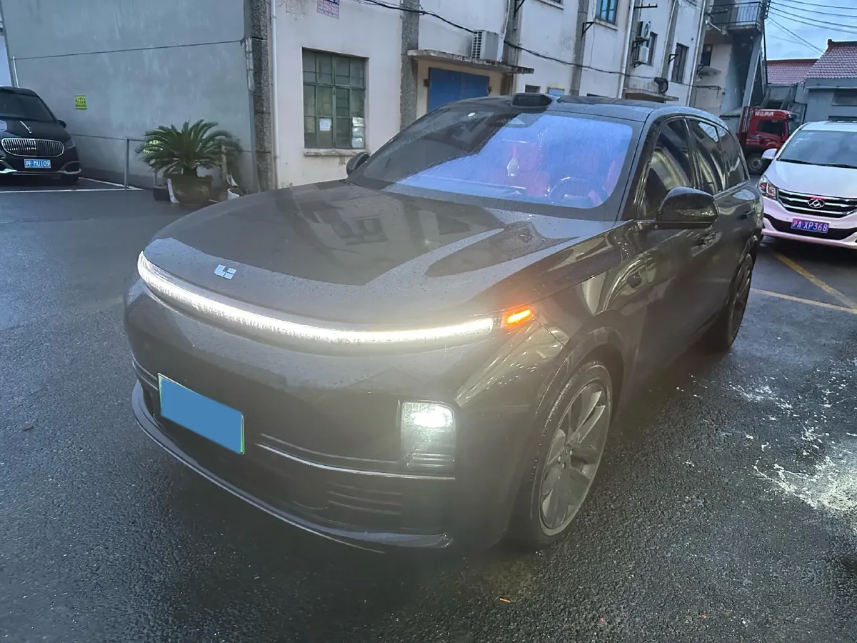 2024 Li L8 Range Extended 154HP REEV 42.8KWH,autocango,china used car exporter,china ev exporter,chinese used car exporter,chinese used ev exporter