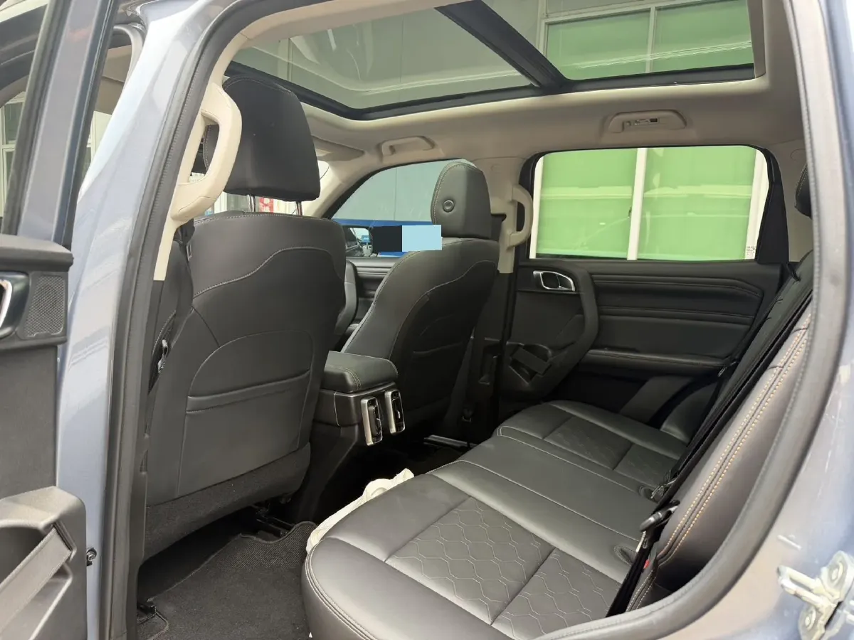 2022 Chery Tiggo 7 1.5T 156HP L4 CVT,autocango,china used car exporter,china ev exporter,chinese used car exporter,chinese used ev exporter