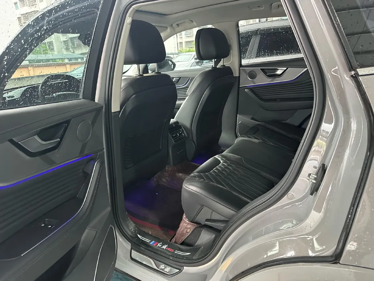 2023 HongQi HS5 2.0T 252HP L4 8AT,autocango,china used car exporter,china ev exporter,chinese used car exporter,chinese used ev exporter