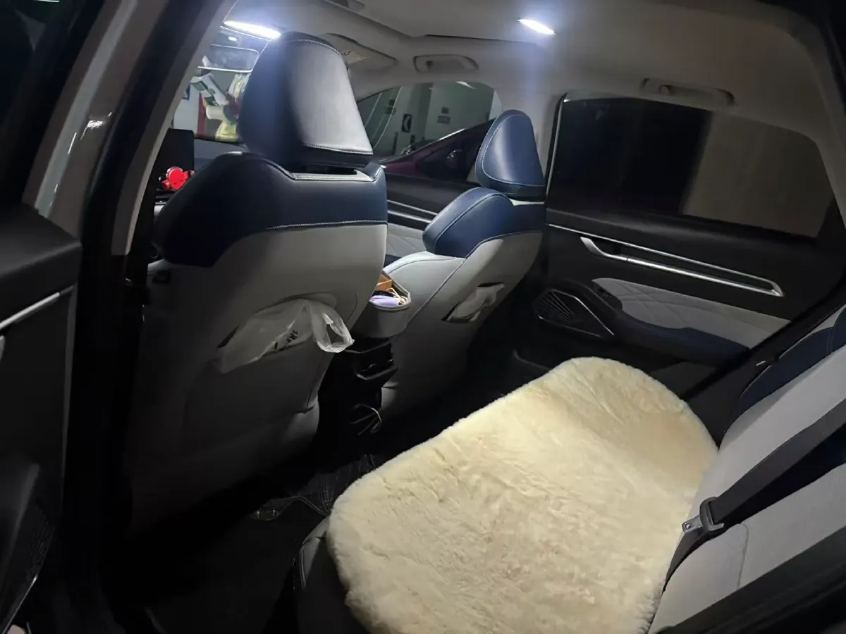 2022 Geely Emgrand 1.5L 114HP L4 CVT,autocango,china used car exporter,china ev exporter,chinese used car exporter,chinese used ev exporter