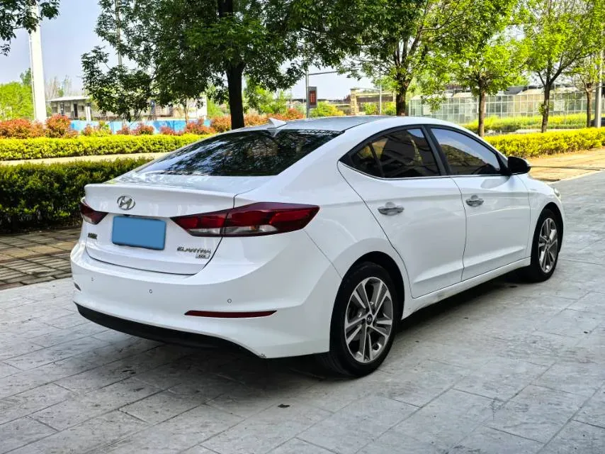 2016 Hyundai Elantra 1.6L 130HP L4 6AT,autocango,china used car exporter,china ev exporter,chinese used car exporter,chinese used ev exporter