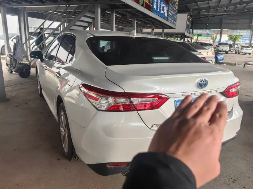 2023 Toyota Camry 2.5L 178HP L4 E-CVT Hybrid,autocango,china used car exporter,china ev exporter,chinese used car exporter,chinese used ev exporter