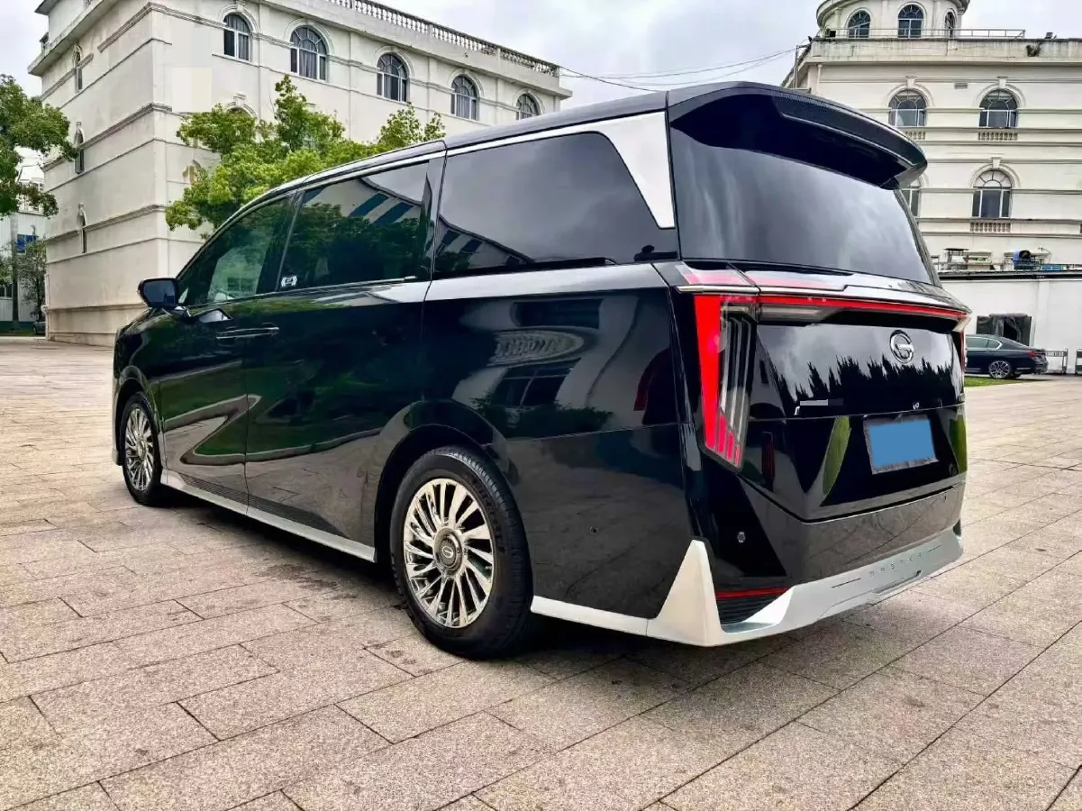 2024 GAC Trumpchi M8 2.0T 252HP L4 8AT,autocango,china used car exporter,china ev exporter,chinese used car exporter,chinese used ev exporter