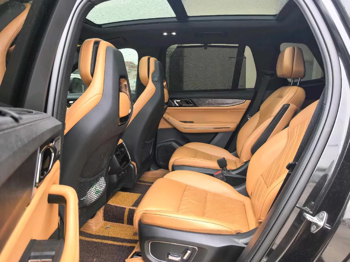 2021 Kia Carnival 2.0T 233HP L4 8AT,autocango,china used car exporter,china ev exporter,chinese used car exporter,chinese used ev exporter