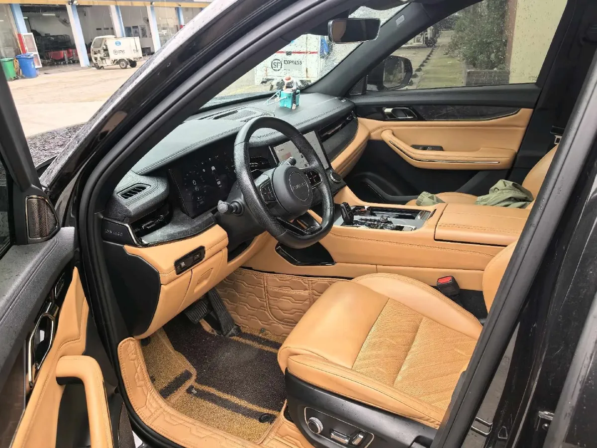 2021 Kia Carnival 2.0T 233HP L4 8AT,autocango,china used car exporter,china ev exporter,chinese used car exporter,chinese used ev exporter