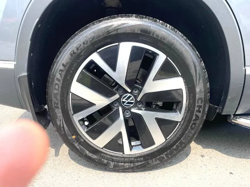 2023 Volkswagen Tayron 1.4T 150HP L4 7DCT,autocango,china used car exporter,china ev exporter,chinese used car exporter,chinese used ev exporter