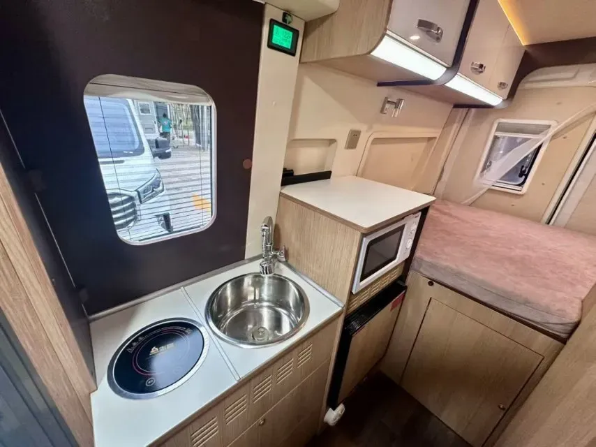 2021 MAXUS XinTu V80 2.0T 139HP L4 6AMT,autocango,china used car exporter,china ev exporter,chinese used car exporter,chinese used ev exporter