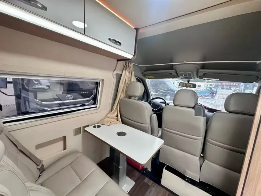 2021 MAXUS XinTu V80 2.0T 139HP L4 6AMT,autocango,china used car exporter,china ev exporter,chinese used car exporter,chinese used ev exporter