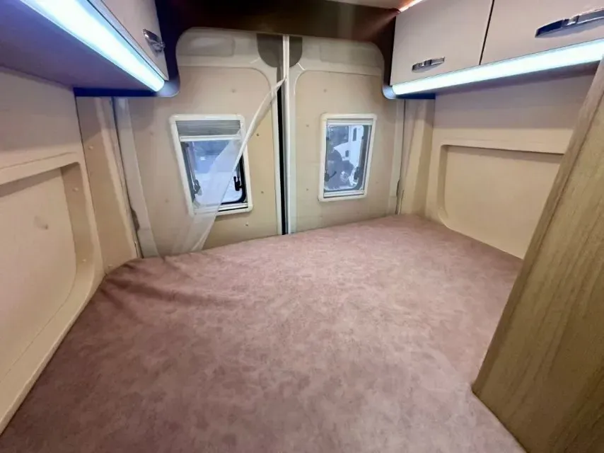 2021 MAXUS XinTu V80 2.0T 139HP L4 6AMT,autocango,china used car exporter,china ev exporter,chinese used car exporter,chinese used ev exporter