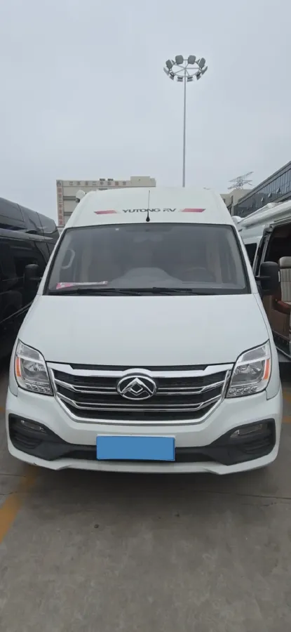 2021 MAXUS XinTu V80 2.0T 139HP L4 6AMT,autocango,china used car exporter,china ev exporter,chinese used car exporter,chinese used ev exporter