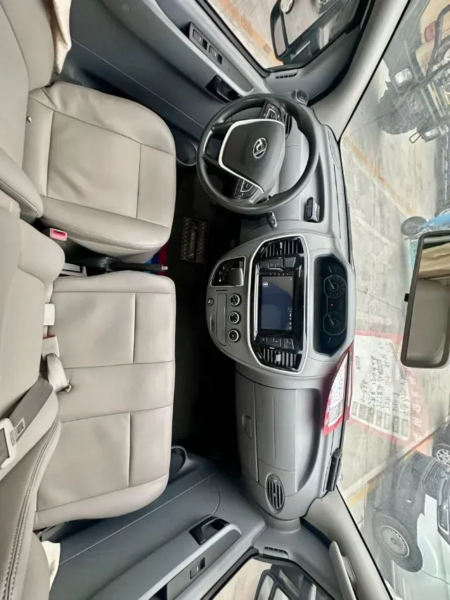2021 MAXUS XinTu V80 2.0T 139HP L4 6AMT,autocango,china used car exporter,china ev exporter,chinese used car exporter,chinese used ev exporter