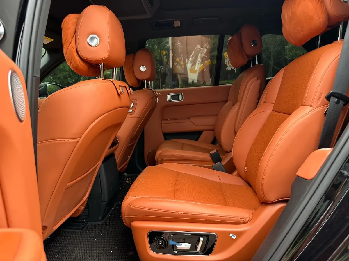 2024 Toyota Granvia 2.5L 189HP L4 E-CVT Hybrid,autocango,china used car exporter,china ev exporter,chinese used car exporter,chinese used ev exporter