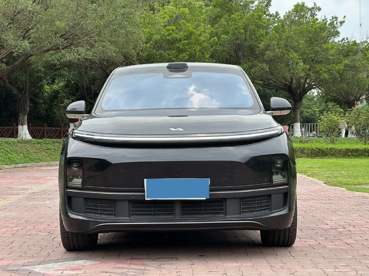 2024 Toyota Granvia 2.5L 189HP L4 E-CVT Hybrid,autocango,china used car exporter,china ev exporter,chinese used car exporter,chinese used ev exporter