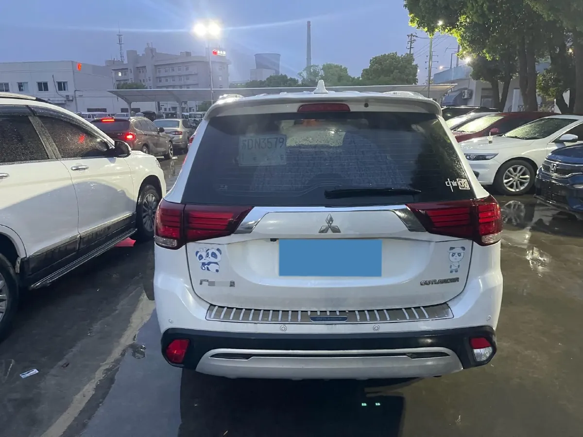 2019 Mitsubishi Outlander 2.4L 192HP L4 CVT,autocango,china used car exporter,china ev exporter,chinese used car exporter,chinese used ev exporter