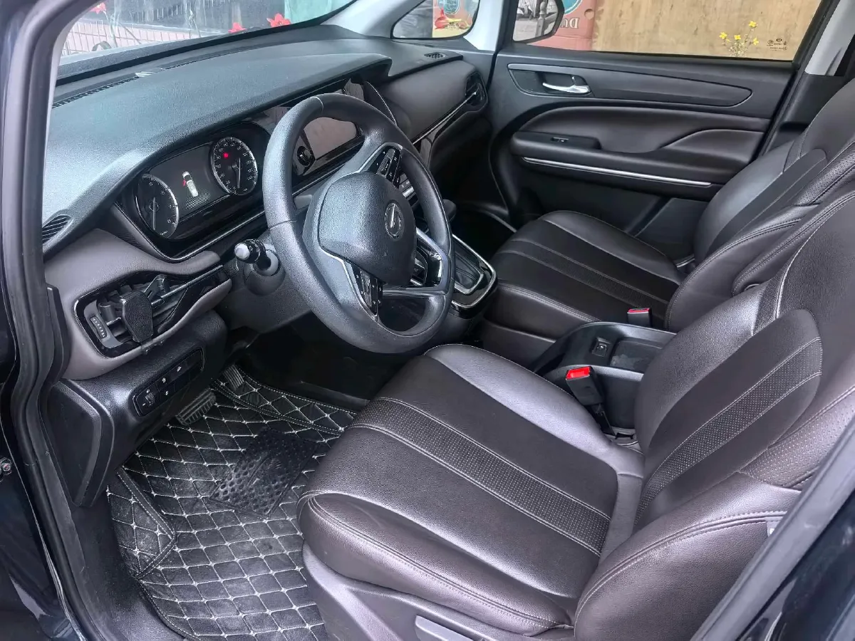 2021 GAC Trumpchi M6 1.5T 169HP L4 7DCT,autocango,china used car exporter,china ev exporter,chinese used car exporter,chinese used ev exporter