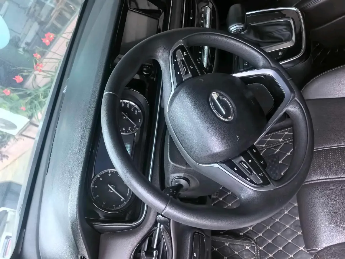 2021 GAC Trumpchi M6 1.5T 169HP L4 7DCT,autocango,china used car exporter,china ev exporter,chinese used car exporter,chinese used ev exporter