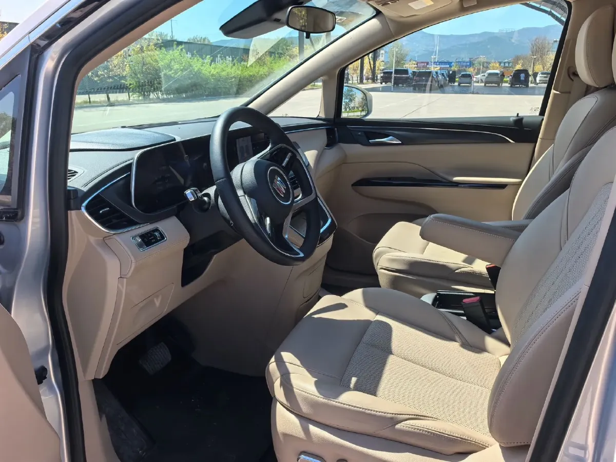 2025 Buick GL8 1.5T 180HP L4 2DHT PHEV,autocango,china used car exporter,china ev exporter,chinese used car exporter,chinese used ev exporter