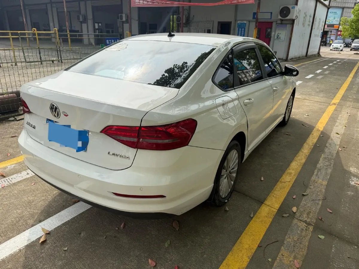 2018 Landwind XiaoYao 1.5T 163HP L4 CVT,autocango,china used car exporter,china ev exporter,chinese used car exporter,chinese used ev exporter