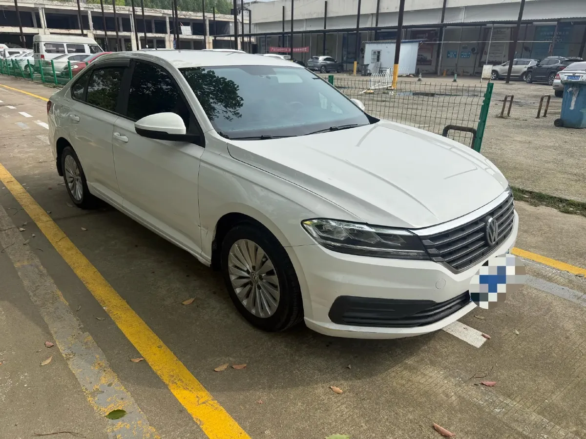 2018 Landwind XiaoYao 1.5T 163HP L4 CVT,autocango,china used car exporter,china ev exporter,chinese used car exporter,chinese used ev exporter