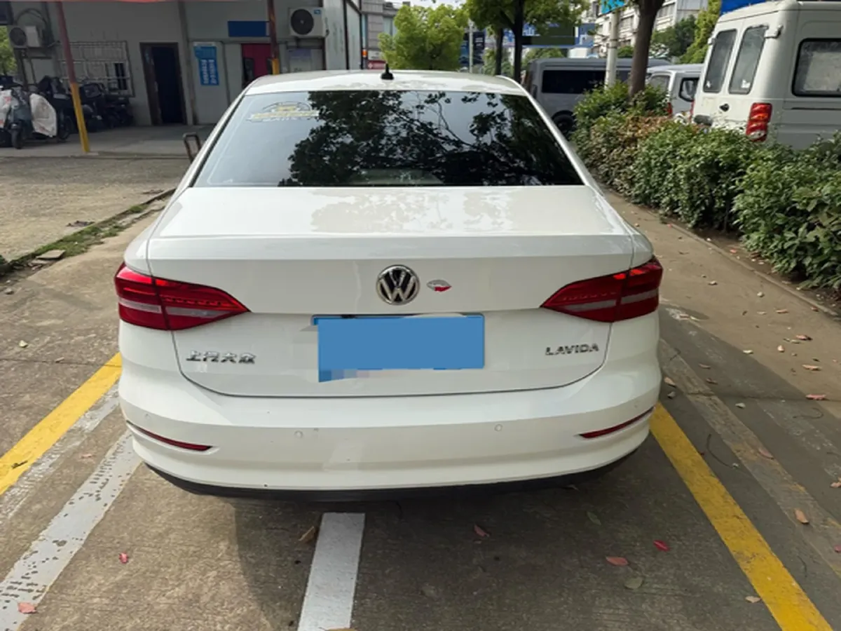 2018 Landwind XiaoYao 1.5T 163HP L4 CVT,autocango,china used car exporter,china ev exporter,chinese used car exporter,chinese used ev exporter