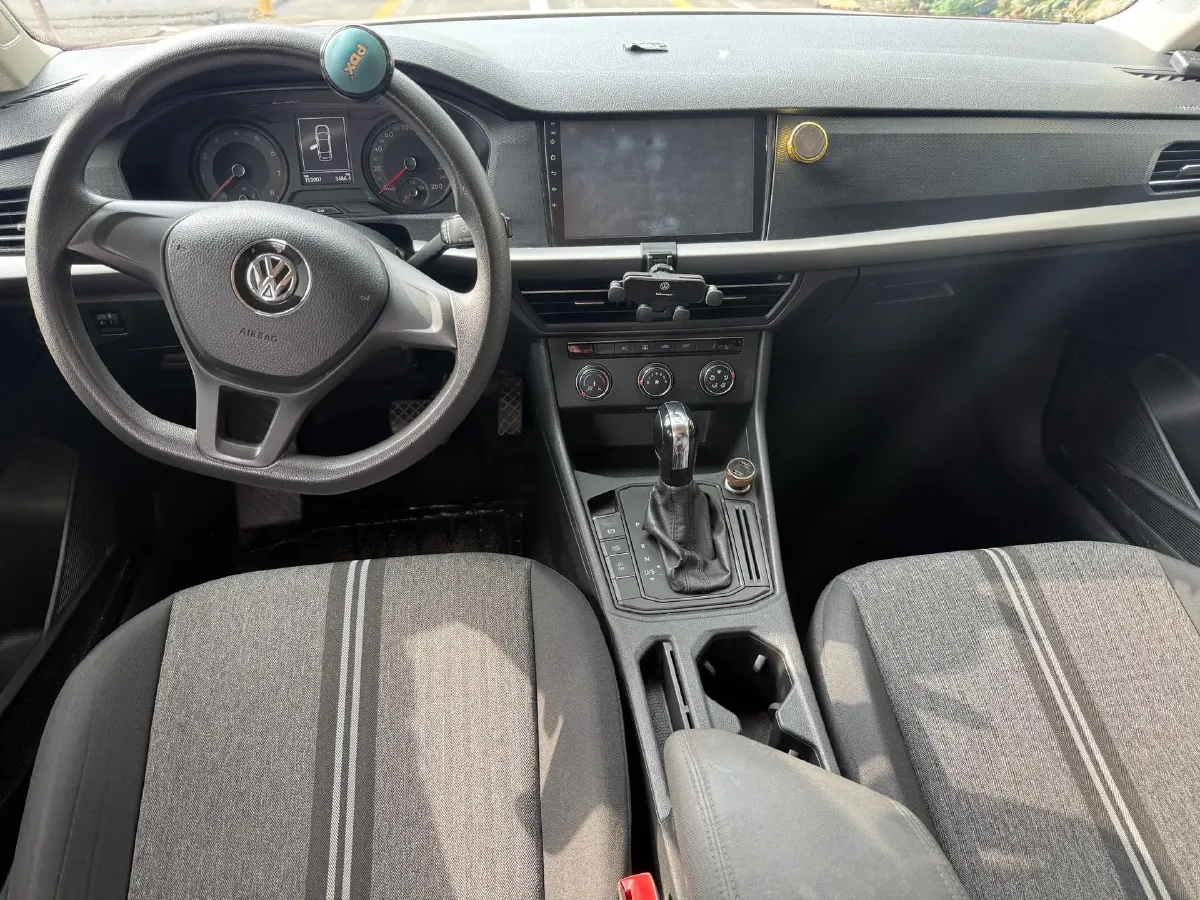 2018 Landwind XiaoYao 1.5T 163HP L4 CVT,autocango,china used car exporter,china ev exporter,chinese used car exporter,chinese used ev exporter