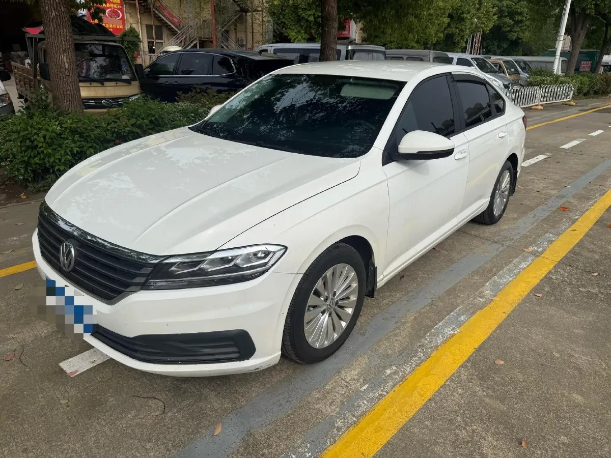 2018 Landwind XiaoYao 1.5T 163HP L4 CVT,autocango,china used car exporter,china ev exporter,chinese used car exporter,chinese used ev exporter