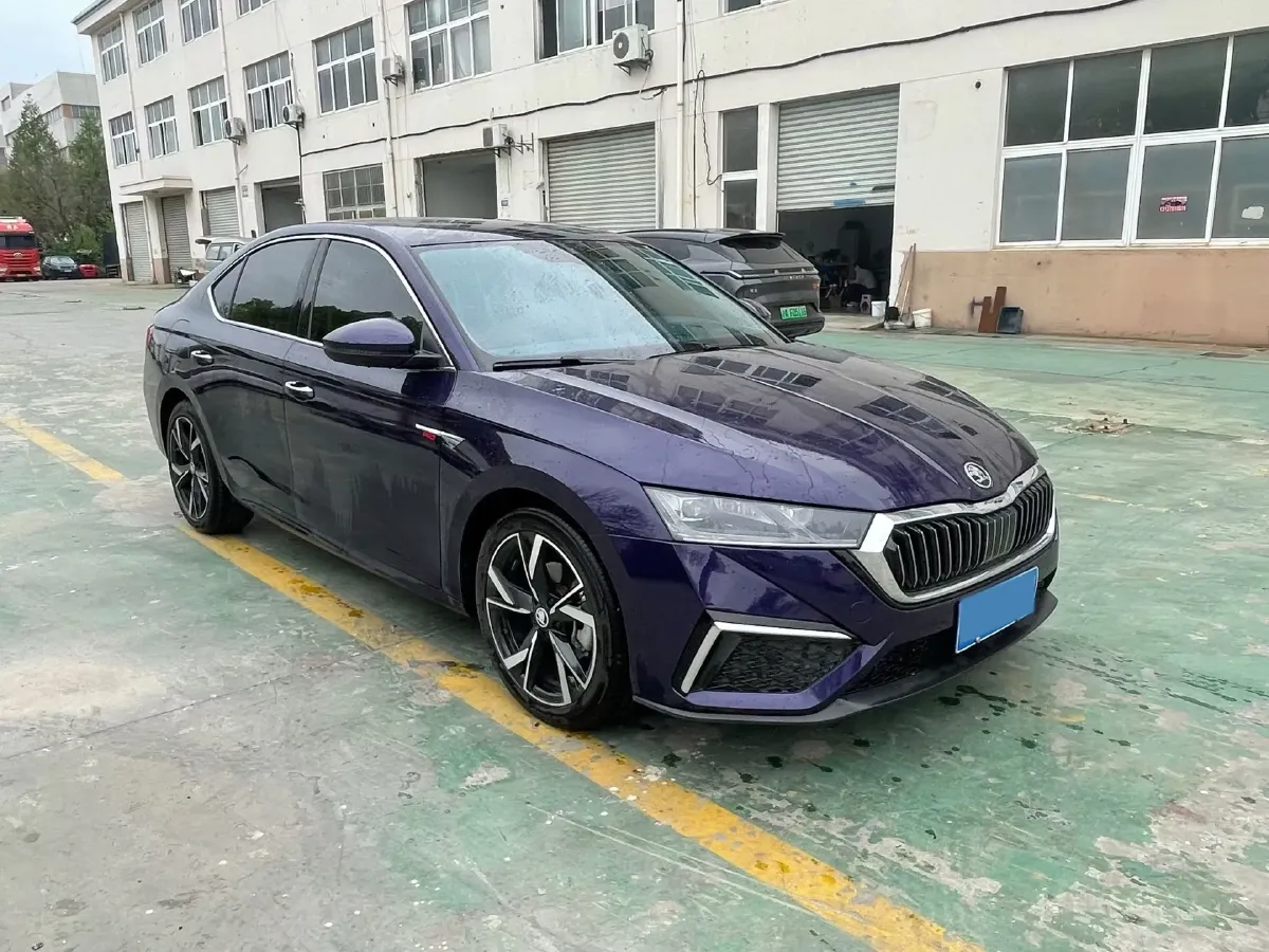 2022 Skoda Octavia 1.4T 150HP L4 7DCT,autocango,china used car exporter,china ev exporter,chinese used car exporter,chinese used ev exporter