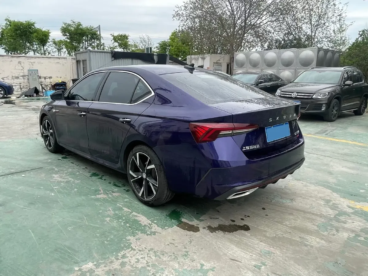 2022 Skoda Octavia 1.4T 150HP L4 7DCT,autocango,china used car exporter,china ev exporter,chinese used car exporter,chinese used ev exporter