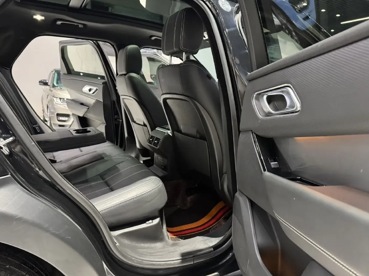 2021 Land Rover Range Rover Velar 2.0T 250HP L4 8AT,autocango,china used car exporter,china ev exporter,chinese used car exporter,chinese used ev exporter