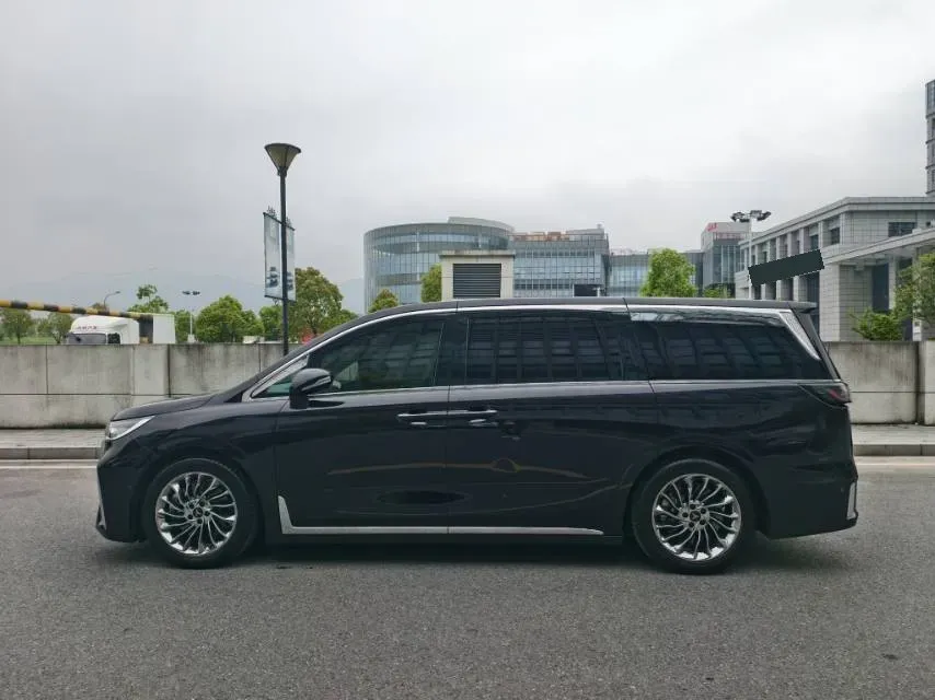 2022 Voyah Dream 1.5T 136HP L4 PHEV 25.57KWH,autocango,china used car exporter,china ev exporter,chinese used car exporter,chinese used ev exporter