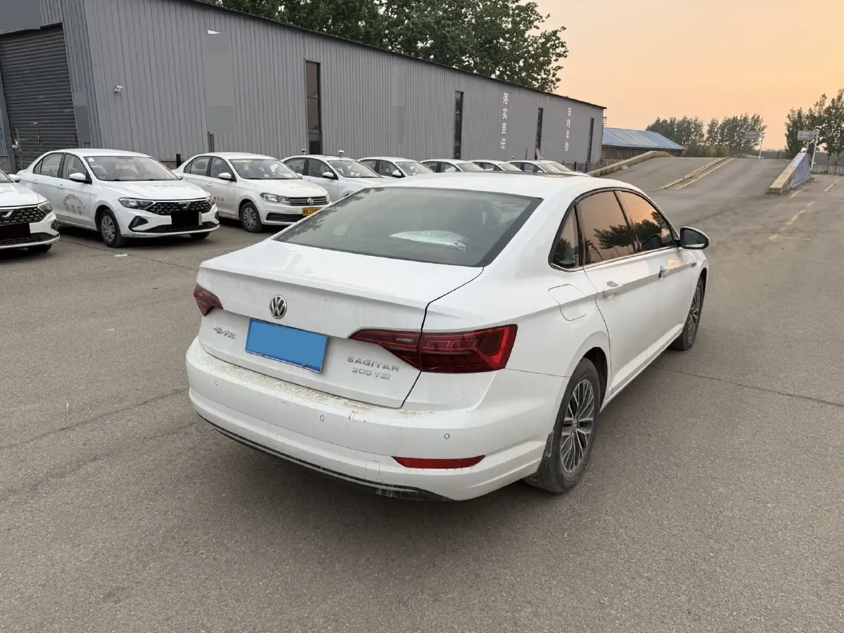 2019 Jeep Renegade 1.3T 173HP L4 7DCT,autocango,china used car exporter,china ev exporter,chinese used car exporter,chinese used ev exporter