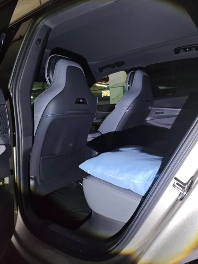 2023 LYNK&CO 08 EM-P 1.5T 163HP L4 3DHT PHEV 21.2KWH,autocango,china used car exporter,china ev exporter,chinese used car exporter,chinese used ev exporter