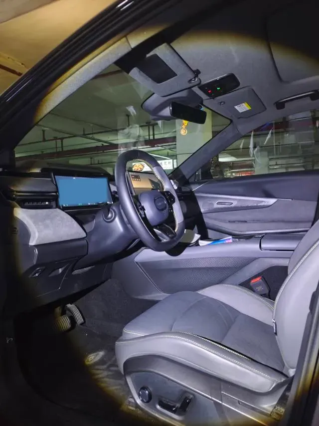 2023 LYNK&CO 08 EM-P 1.5T 163HP L4 3DHT PHEV 21.2KWH,autocango,china used car exporter,china ev exporter,chinese used car exporter,chinese used ev exporter