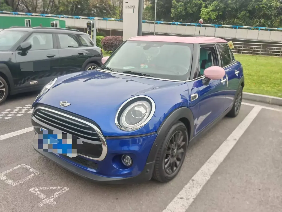 2020 MINI MINI 1.5T 136HP L3 7DCT,autocango,china used car exporter,china ev exporter,chinese used car exporter,chinese used ev exporter