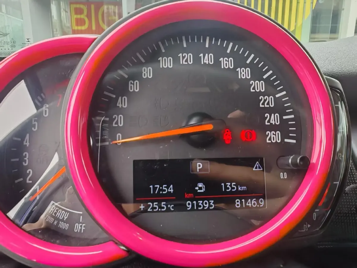 2020 MINI MINI 1.5T 136HP L3 7DCT,autocango,china used car exporter,china ev exporter,chinese used car exporter,chinese used ev exporter