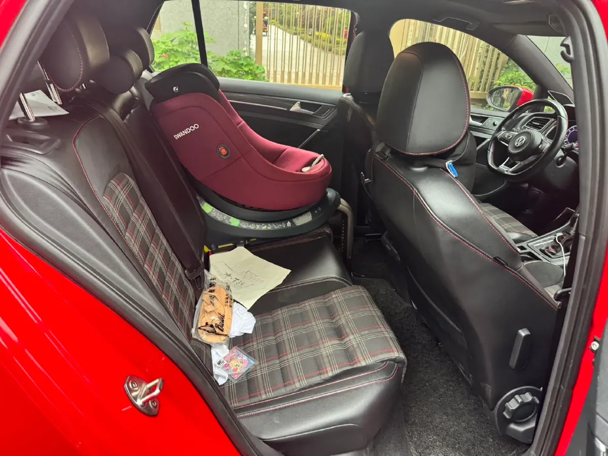 2018 Volkswagen GolfGTI 2.0T 220HP L4 7DCT,autocango,china used car exporter,china ev exporter,chinese used car exporter,chinese used ev exporter